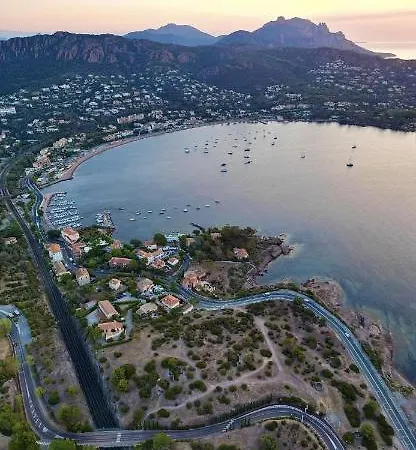 Appartement Grand T2 48m2 Calme Parking Port Santa Lucia Saint-Raphaël
